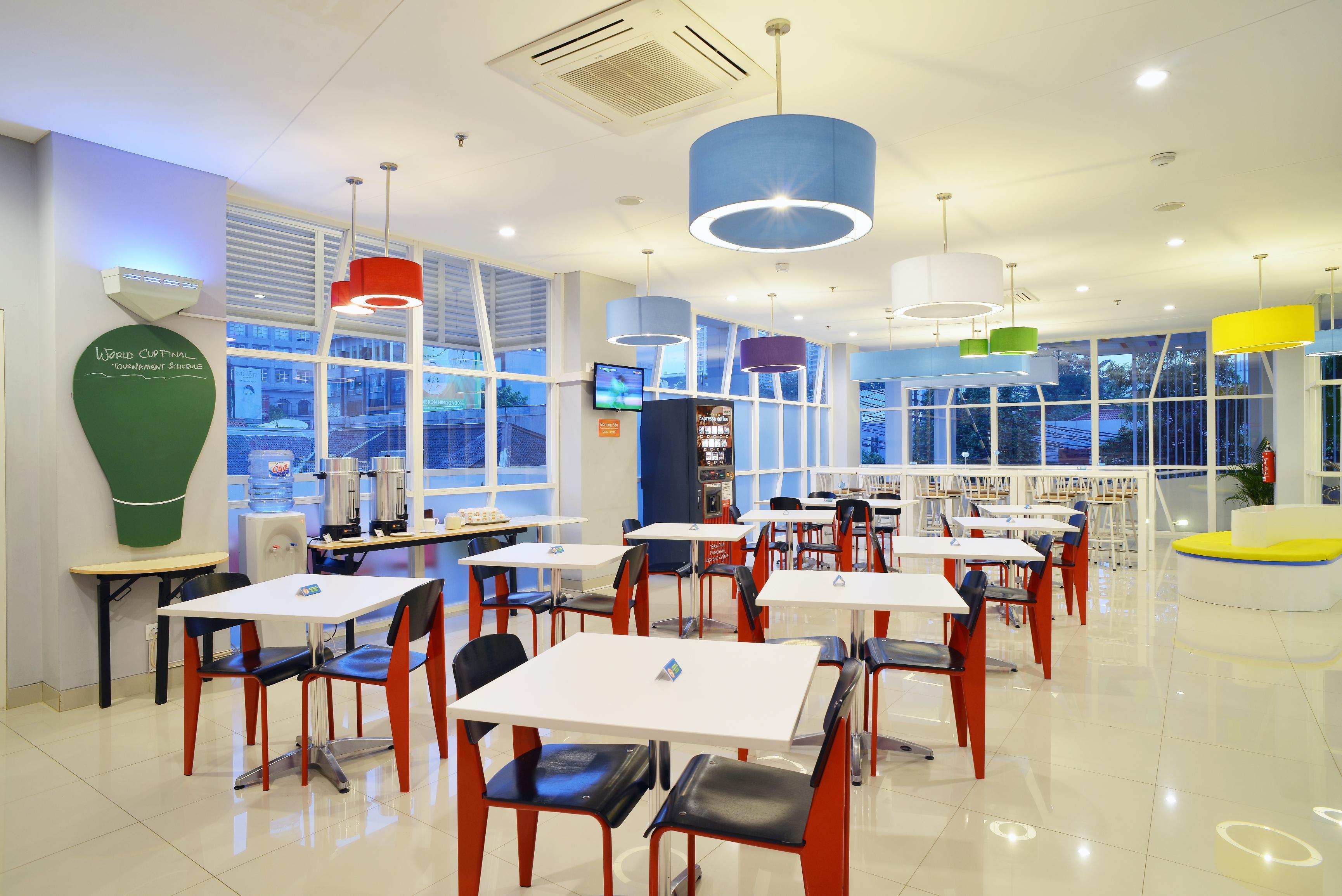 Pop! Hotel Kemang Джакарта Екстер'єр фото