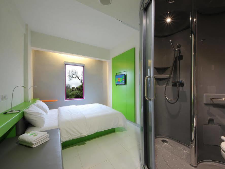 Pop! Hotel Kemang Джакарта Екстер'єр фото