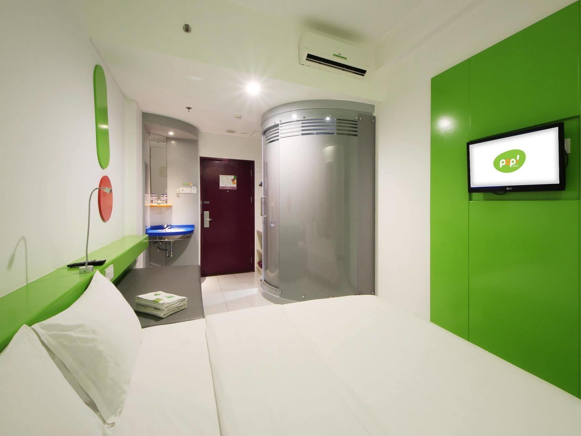 Pop! Hotel Kemang Джакарта Екстер'єр фото
