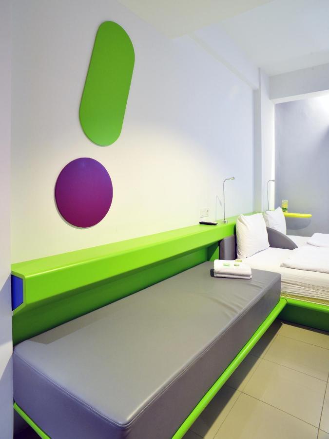 Pop! Hotel Kemang Джакарта Екстер'єр фото